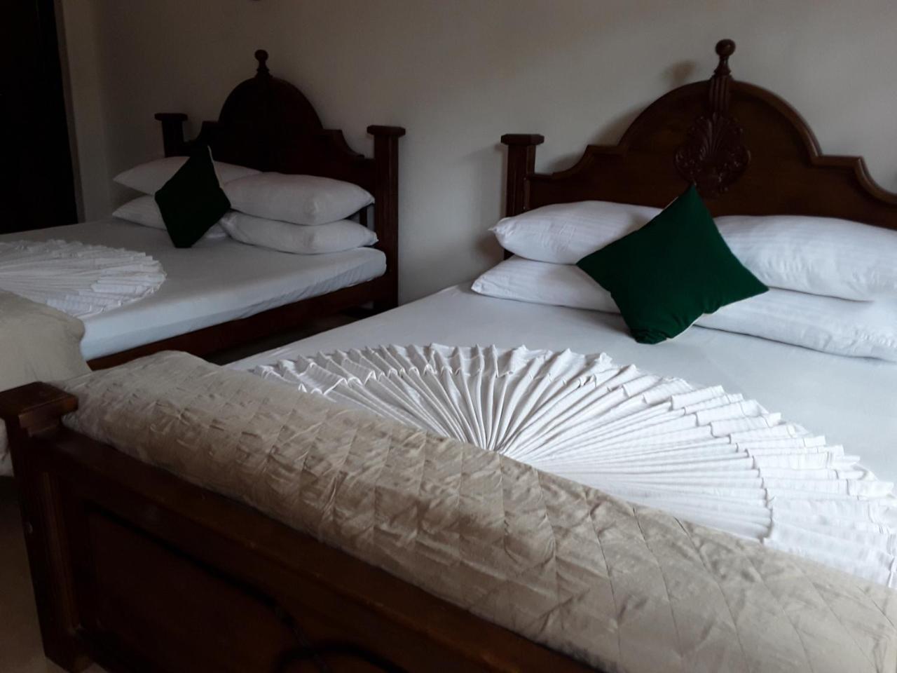 Grand Peak Hotel Ella Buitenkant foto